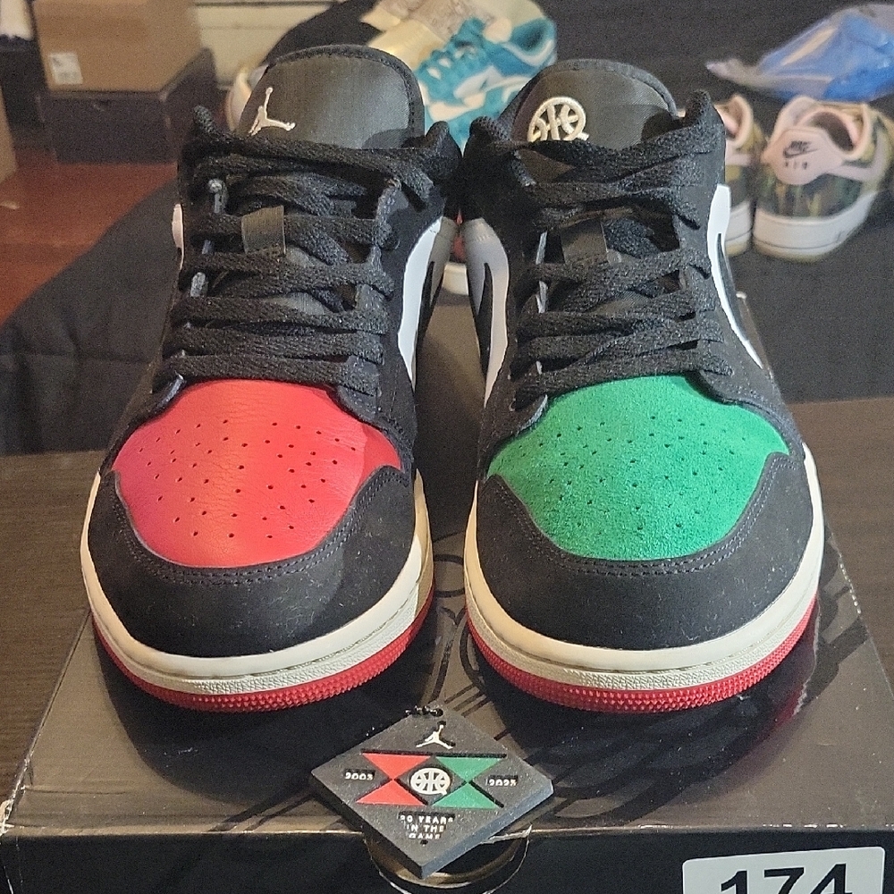 Air Jordan 1 Low "Quai 54" (2023) Mens 12 EUC W/Box & Hangtag - Picture 4 of 11